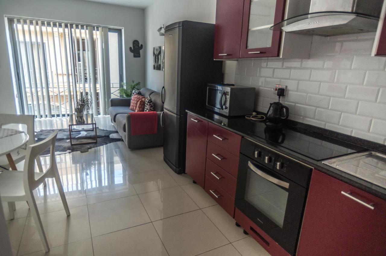 Simons Apartments Minutes Away From Balluta Bay And St Julians สลีมา ภายนอก รูปภาพ
